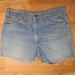 Vintage 1970's Levi cutoff shorts orange tab